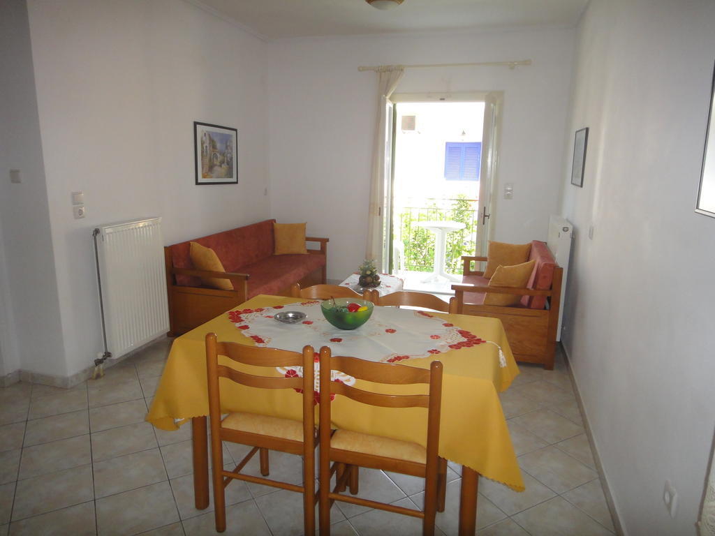 Maria & Kyros House Apartment ปาร์กา ภายนอก รูปภาพ